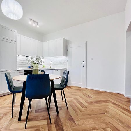 Apartamenty Kamienica Centrum - 1 Maja Lubiń Exterior foto