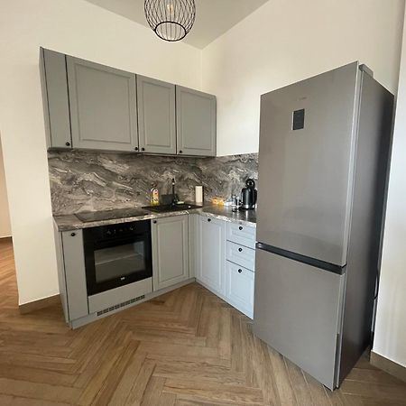 Apartamenty Kamienica Centrum - 1 Maja Lubiń Exterior foto